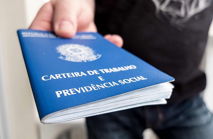 Postos de Atendimento ao Trabalhador divulgaram novas vagas de emprego na região