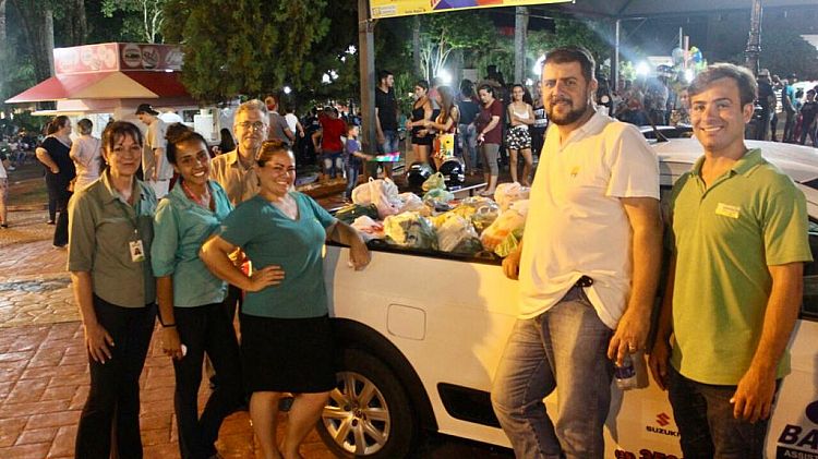 Campanha Big Bus Solidário arrecada mais de 1000 litros de leite