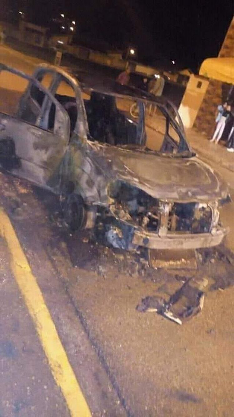 Carro pega fogo durante transporte de pacientes